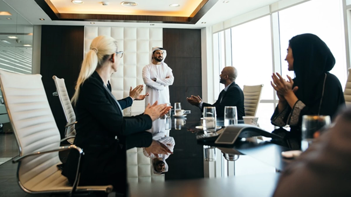 UAE job market insights: access laws and trends online